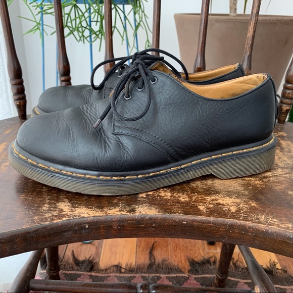 pebble leather doc martens